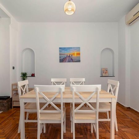 Spacious 2Bd Apartment Next To Athens Archeological Museum Zewnętrze zdjęcie