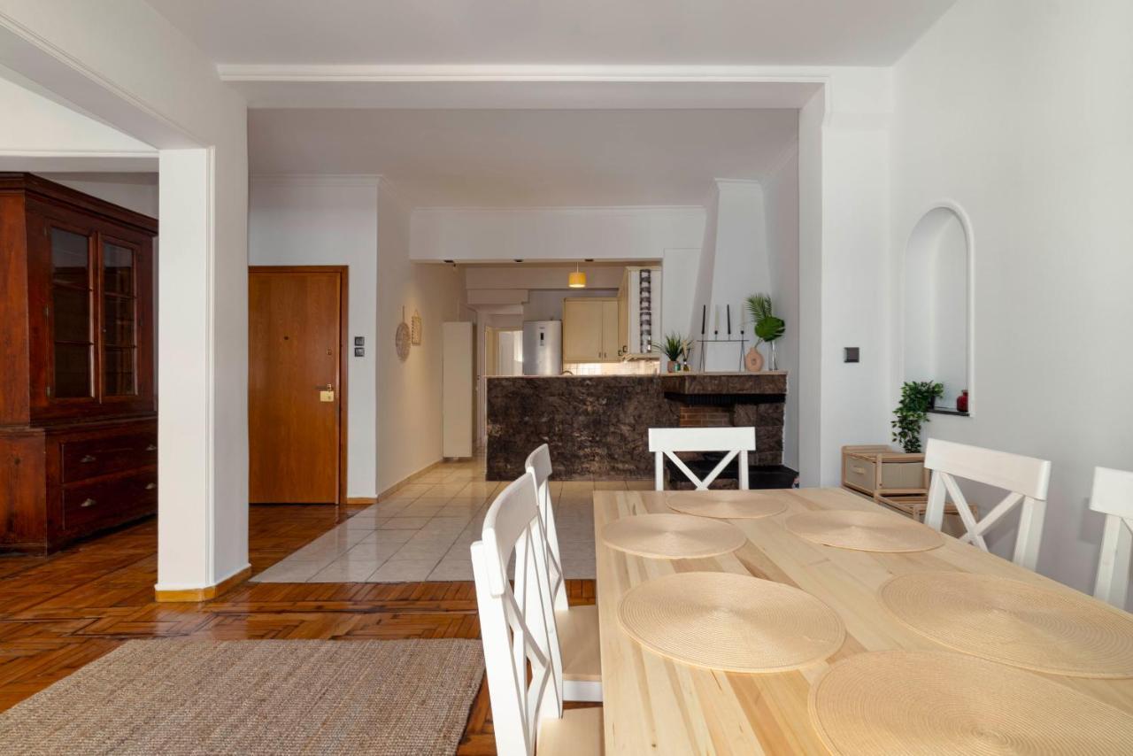 Spacious 2Bd Apartment Next To Athens Archeological Museum Zewnętrze zdjęcie